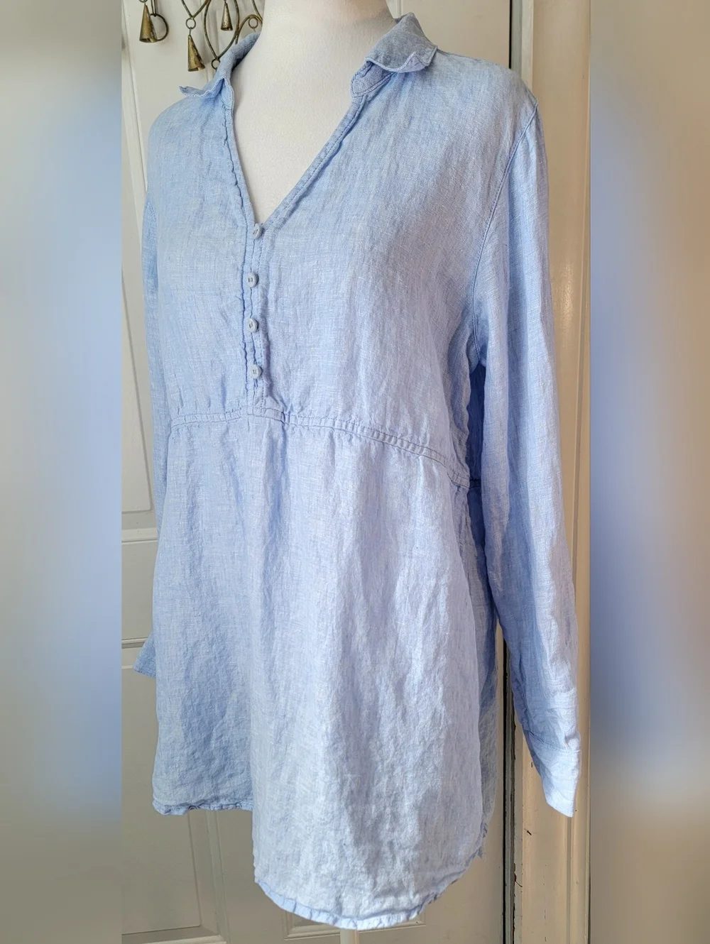 Sigrid Olsen 100% Linen Chambrey 1/2 Button Tunic Womens M Light Blue Roll Tab S - Picture 2 of 11